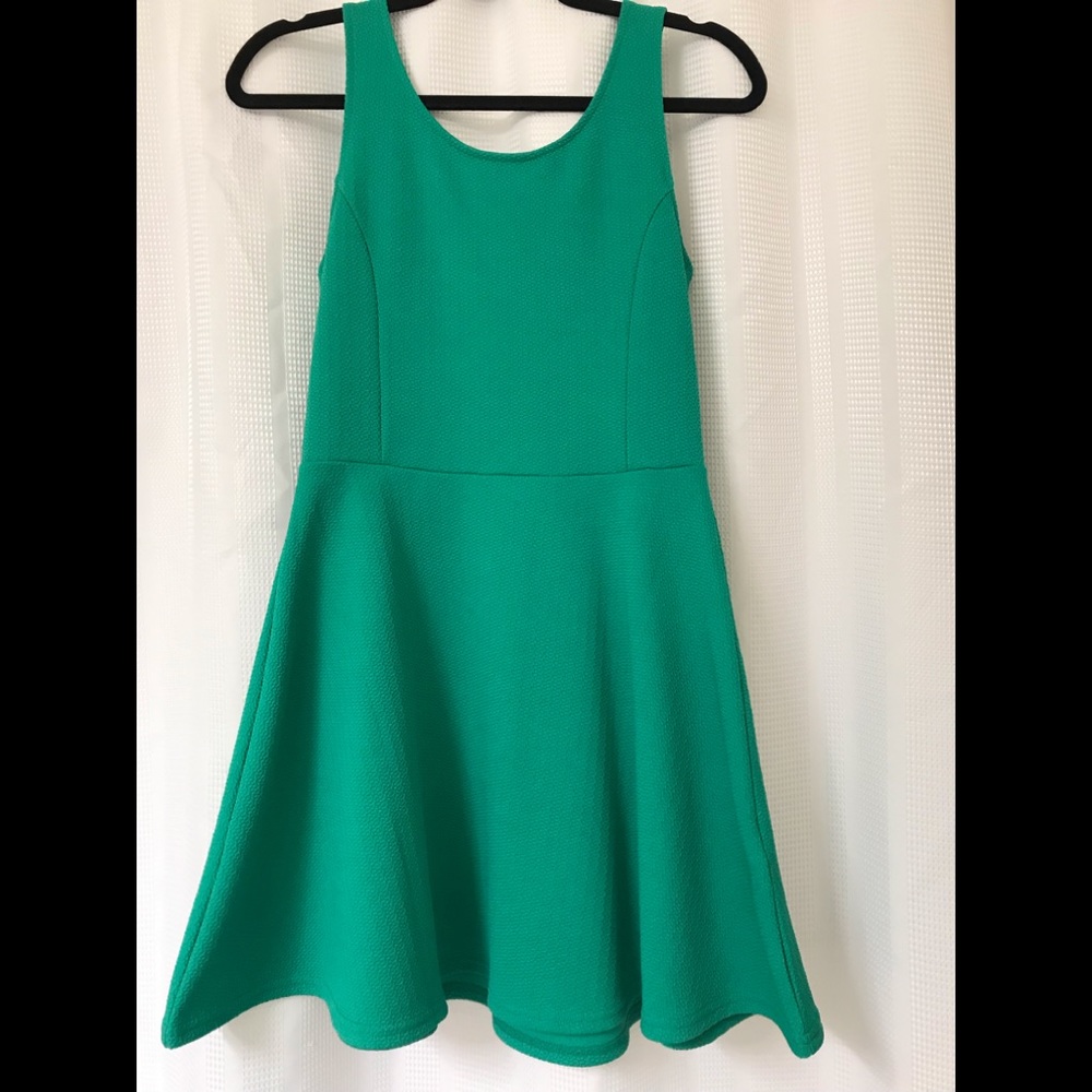 H&M sleeveless green dress